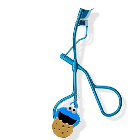 Wet n Wild x Sesame Street Cowabunga Lash Curler Cookie Monster BNIB - Picture 12 of 12